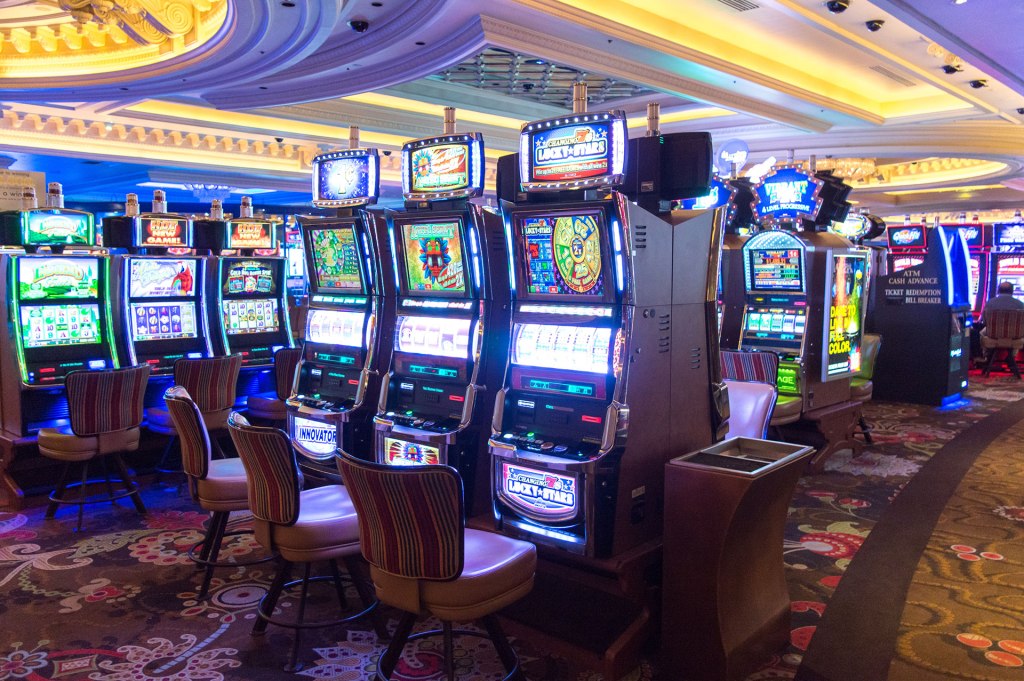 4 STRATEGY SKILLS FOR PLAYING THE SLOTS